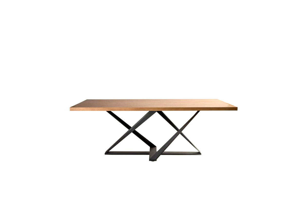 Dining table “Ylon”